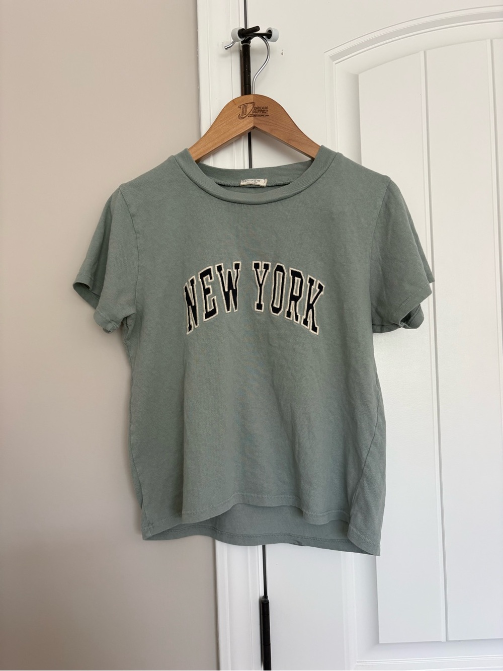 Brandy Melville/John Galt New York Cropped Shirt